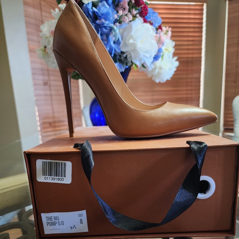 Comfortable ladies heels. Shoes
